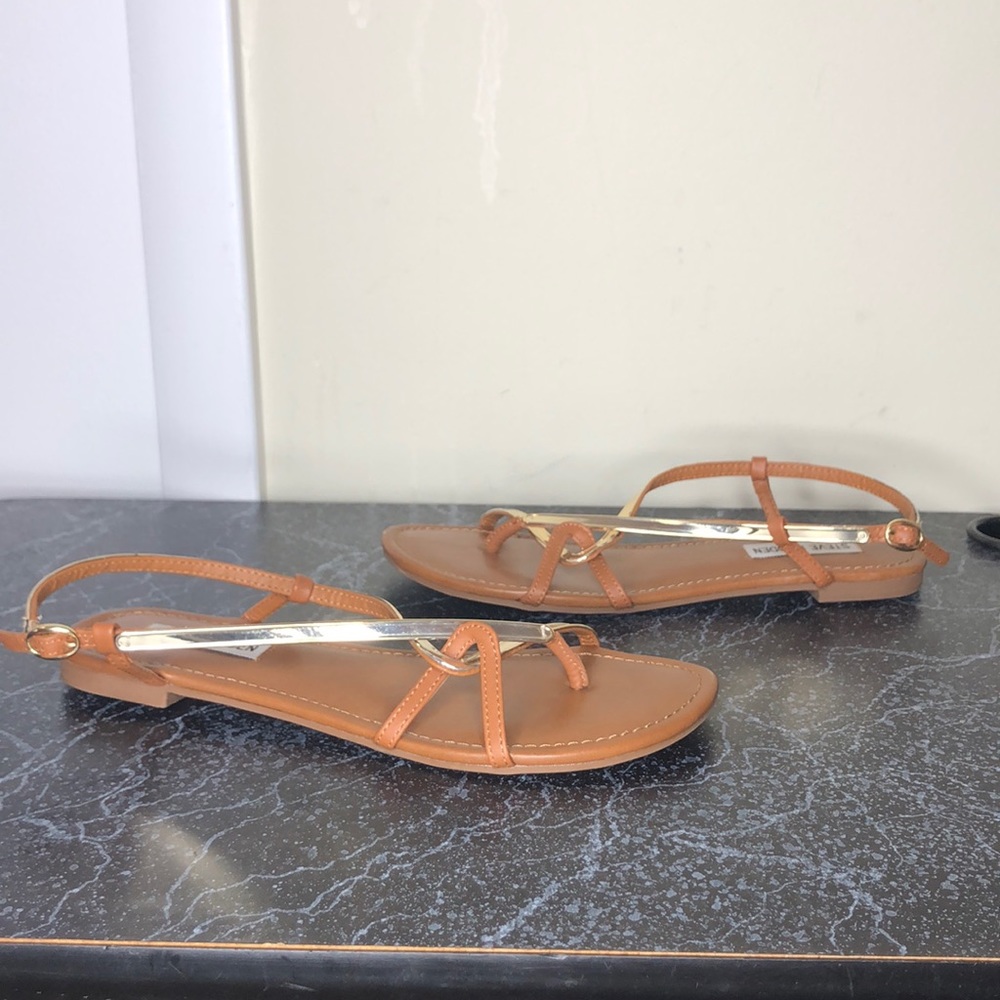 ✅SOLD Steve Madden balinn sandals - Picture 3 of 8